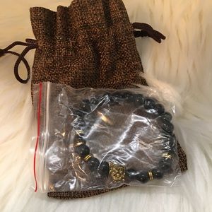 NWT!!! Men and Women's Stretchy Lion Bracelet